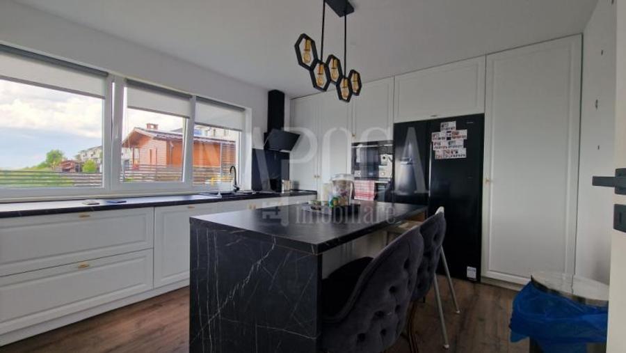 Casa 4 camere de vanzare in Dezmir - 3