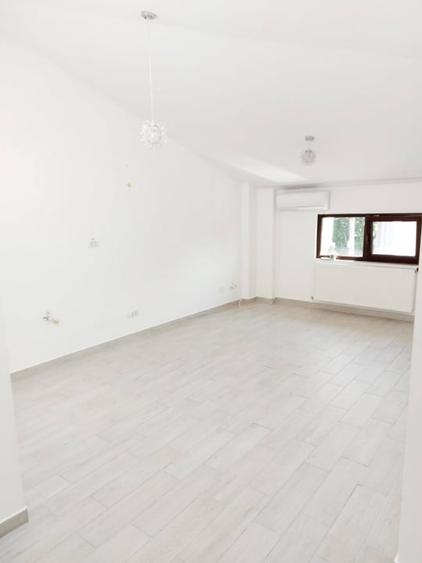 Spatiu 45mp 2 birouri Centru Independentei UMF - 2