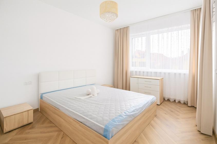 Apartament 3 camere - 2 bai - et. 1 - Lux - zona Centrala - Mall - 5