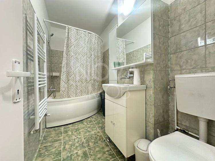 Apartament 2 camere, decomandat, Str. Lunga/Terezian - 11