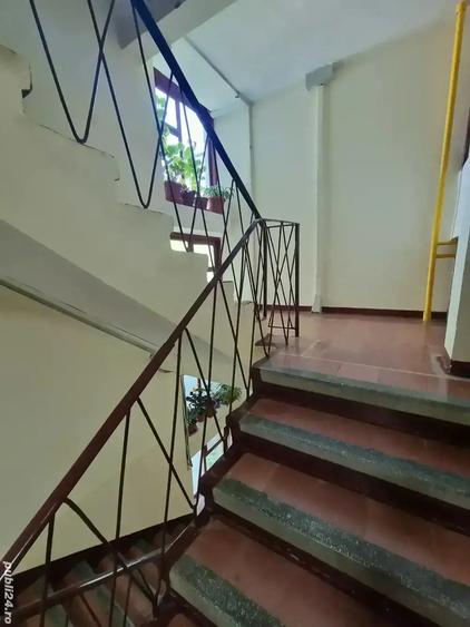 A 19 apartament energiei 59900 etajul 1 , 3 camere - 13