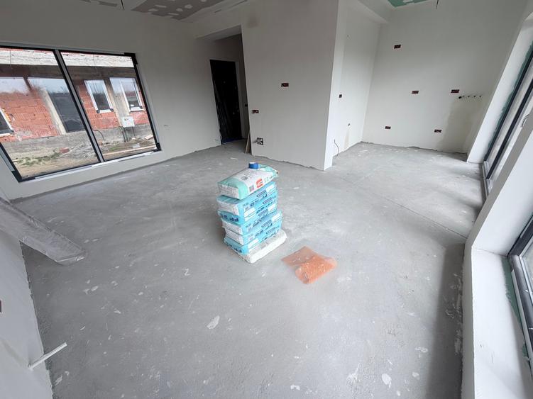 Ocazie! Case P+1+Pod. 4 cam. Util 100mp. Teren 200mp. Complex inchis - 5