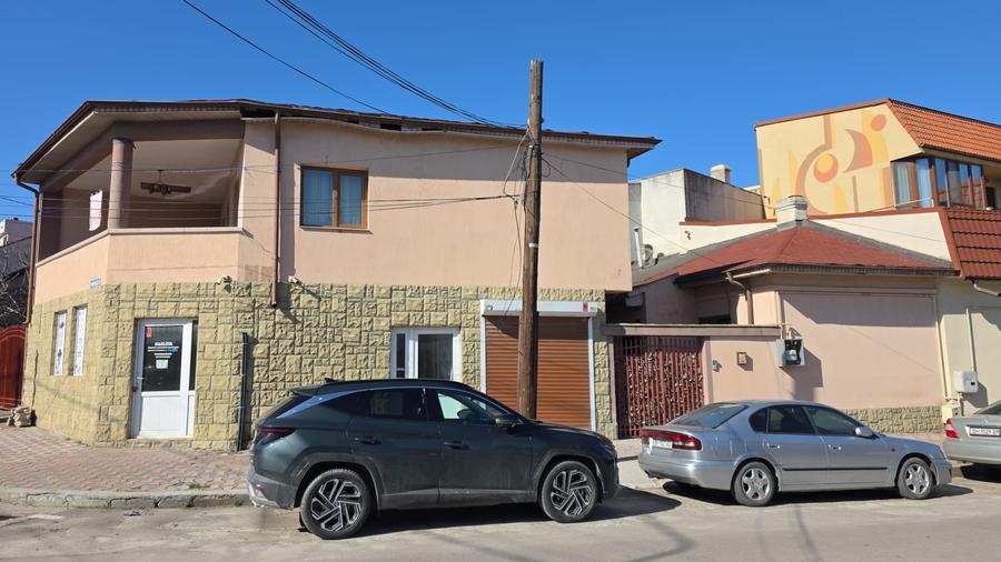 Casa S+P+1E, pe colt, zona Victoria - 2