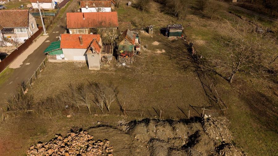 Teren intravilan de 302 mp în localitatea Șoimoș - 18