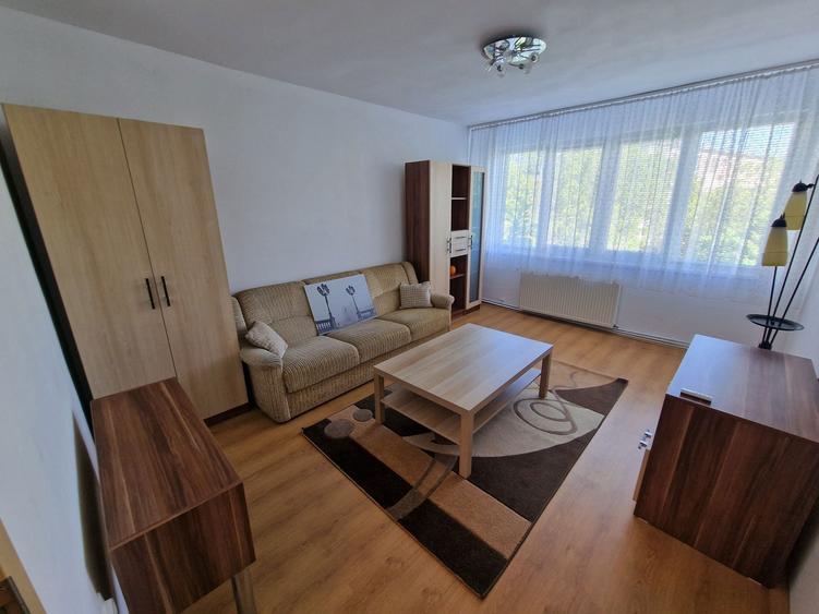 Inchiriez apartament cu 2 camere . - 4