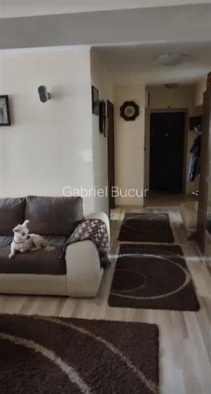 Apartament 4 Camere Semidecomandat Alexandru Obregia
