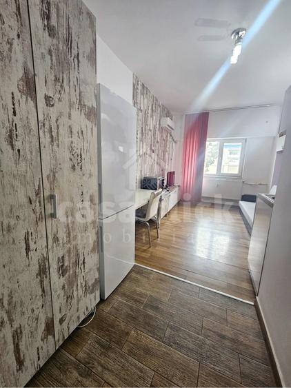 Garsonieră renovată, mobilată complet, etaj 2 – Port, aproape de Faleza Dunării - 8