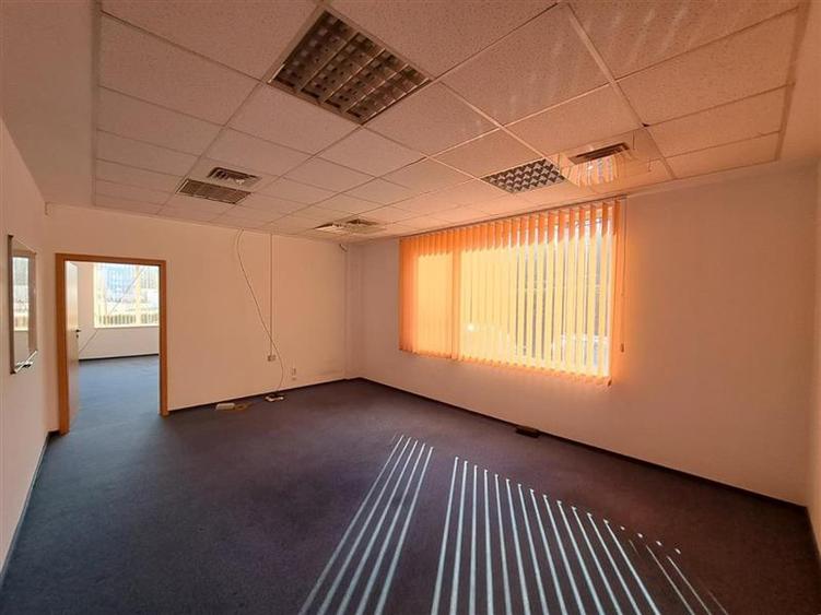 Spatiu pentru birouri, 60 mp utili, situat in zona Tetarom! - 4