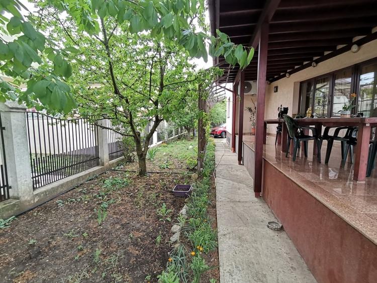 Inchiriere vila 5 camere in Voluntari-Andronache - 13