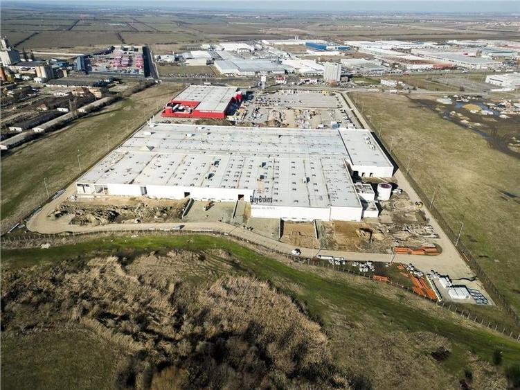 Spatii Industriale - 9000 mp - Productie - Depozitare - Distributie - 3