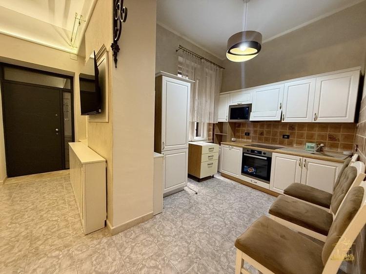 Apartament modern cu 4 camere in zona Ultracentrala - Oradea - 12