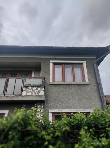 Proprietate mare de renovat: Casă P+1 + Clădire secundară, 5.031 mp Teren Intrav - 5