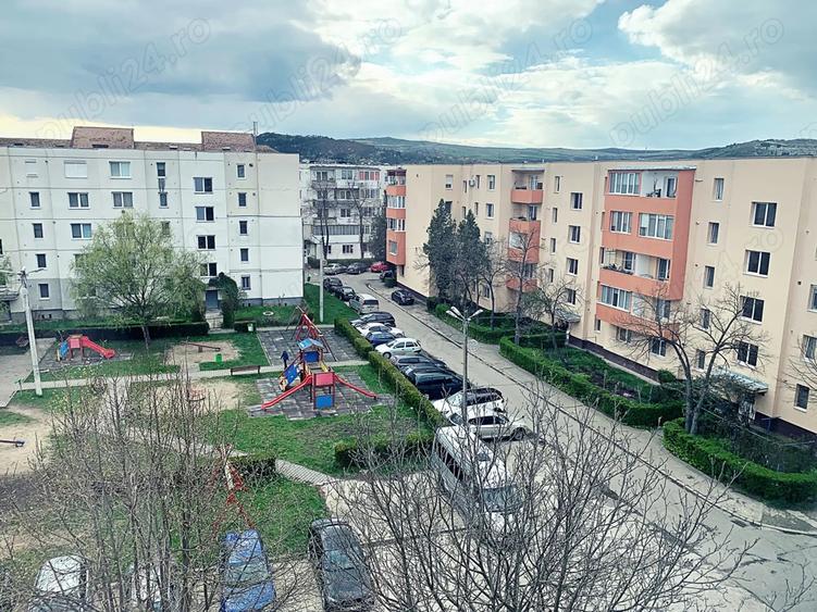 Apartament 3 camere 75 mp, complet mobilat ?i utilat Ludu?, cartier Balta - 2