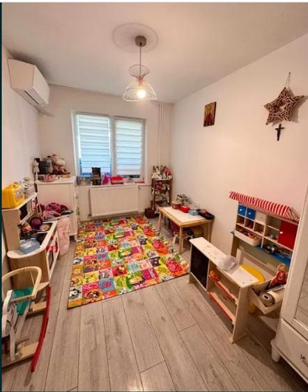 Colentina,Răscoala 1907,bl.1985,et.5/8,2 bai,2 balcoane,geam la baie,Amenajat - 2