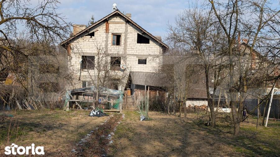 Proprietate deosebita cu teren generos refugiu de liniste in Magur - 9