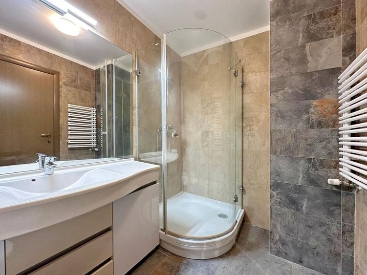 Studio spațios de închiriat — Bellevue Residence, mobilat, terasă, parcare - 4