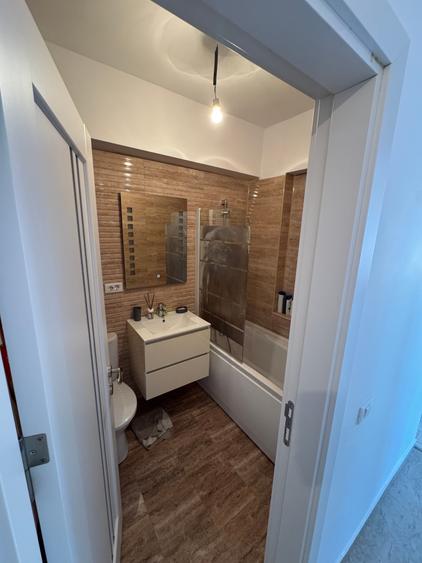 Apartament două camere decomandat nou/ et 1/ parc Bazilescu/ sector 1 - 15