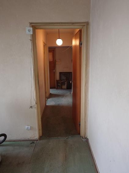 Apartament 4 camere necesita renovar, Chilia Veche, Drumul Taberei - 1