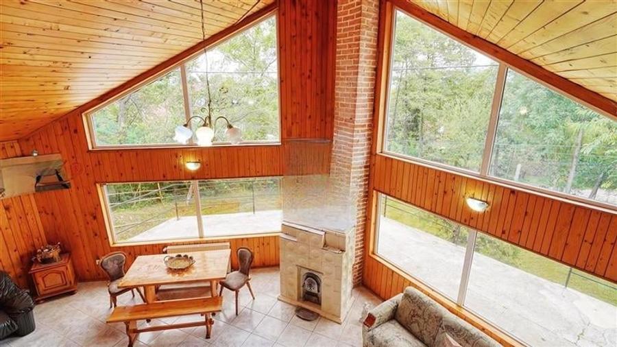 Intimitate si spatiu desfasurat intr - o locatie inconjurata de peste 1.600 mp t - 1