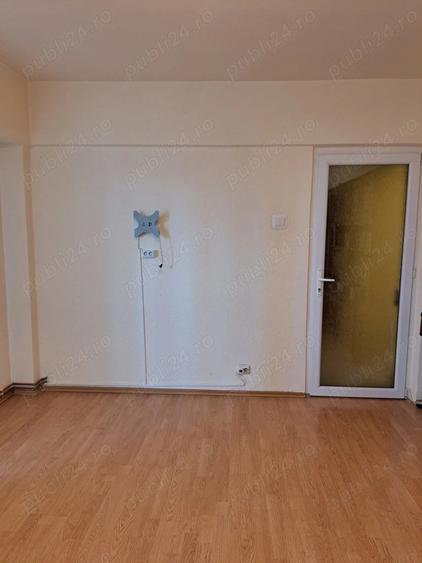 Vanzare apartament decomandat - 5