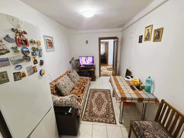 Apartament 3 camere str Victoriei etajul 1 - 3
