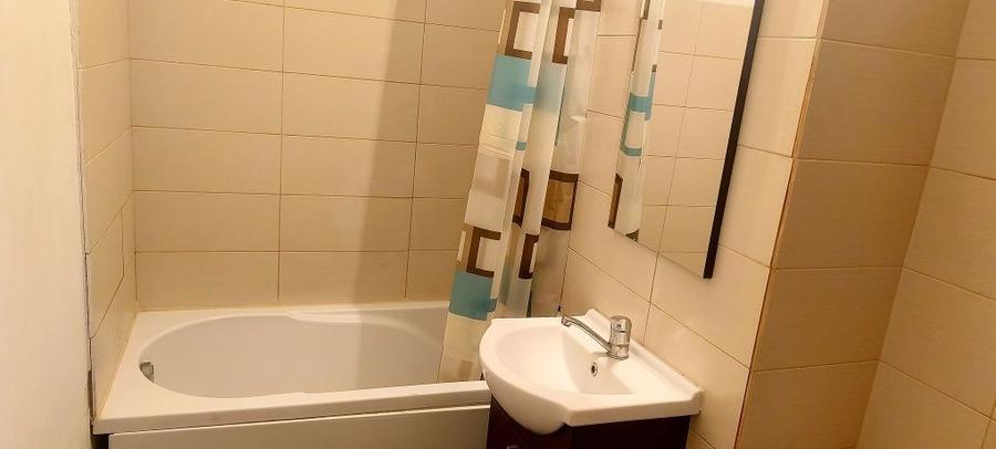 Particular inchiriez garsoniera zona Piata Rahova-Pecineaga - 2