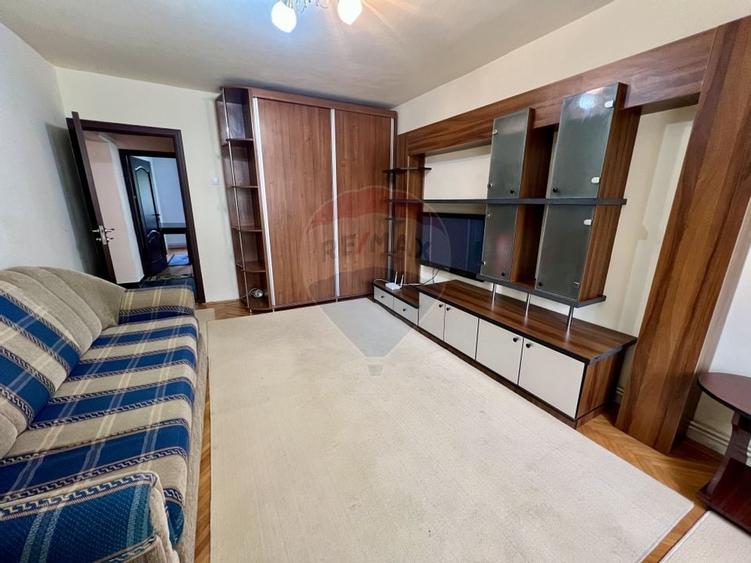 Apartament cu 2 camere de închiriat în zona Hipodrom 3 - 2