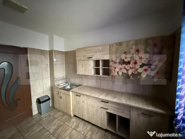 Apartament de vanzare, 52 mp, zona Micro 11 - 9