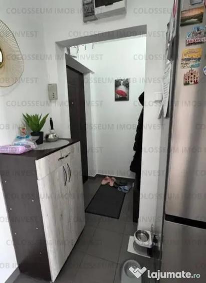 Apartament cu 2 camere semidecomandat în Florilor