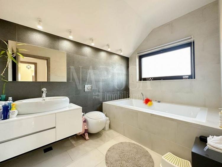 Casă individuală cu 5 camere cu Canalizare în Iris