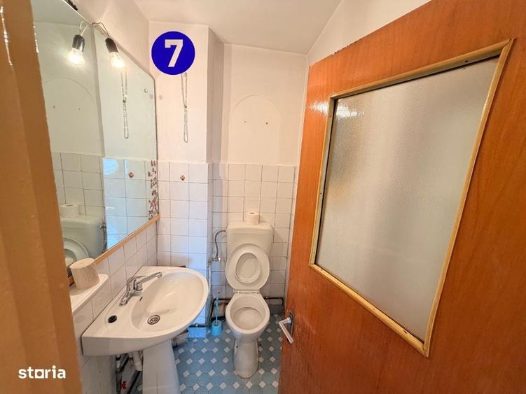 Apartament cu 3 camere decomandat în Calea București