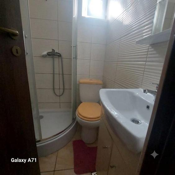 Apartament cu 2 camere semidecomandat în Berca