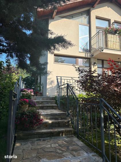 Casă cu 5 camere cu Canalizare în Făget