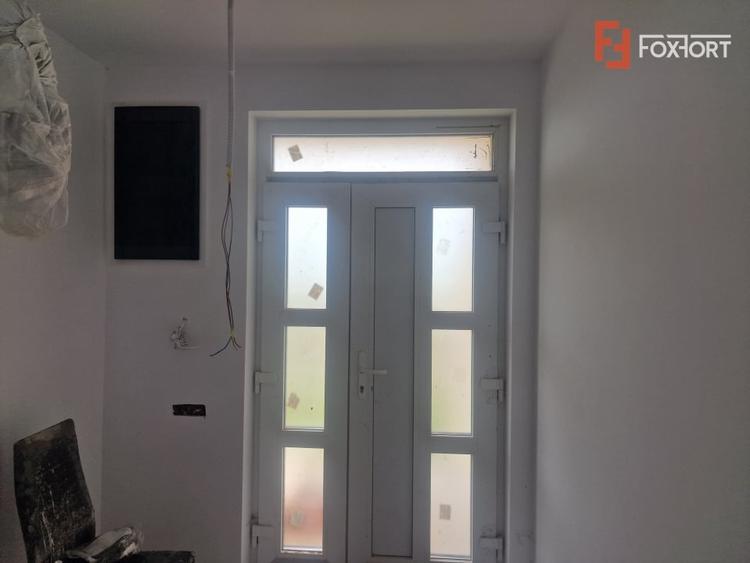 Casă individuală cu 5 camere cu Teren 617 Mp în Moșnița Veche