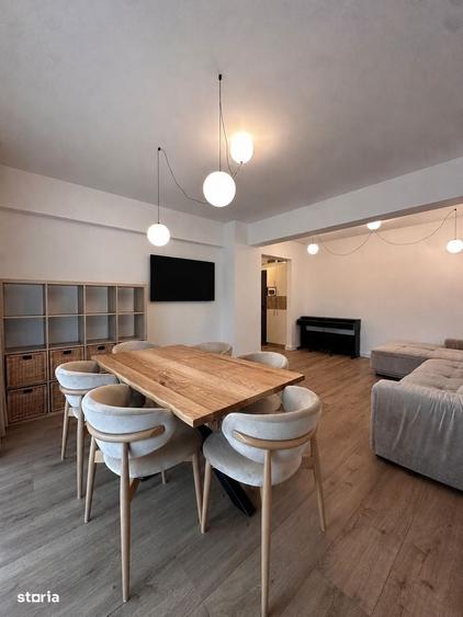 Apartament cu 3 camere decomandat în Ultracentral
