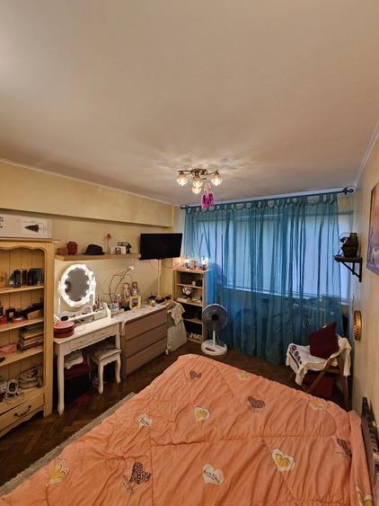 Apartament cu 3 camere decomandat în Câmpia Libertății