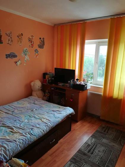 Vand apartament doua camere - 1