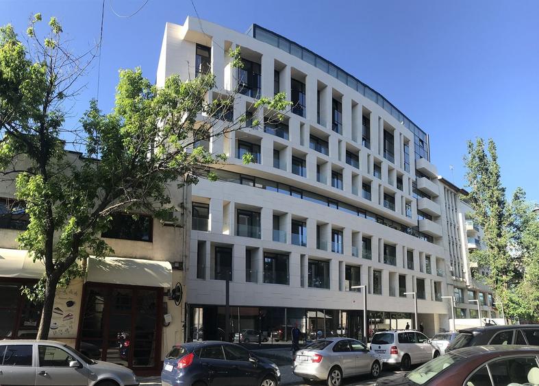 Birou, de 6,250 mp, în Dacia