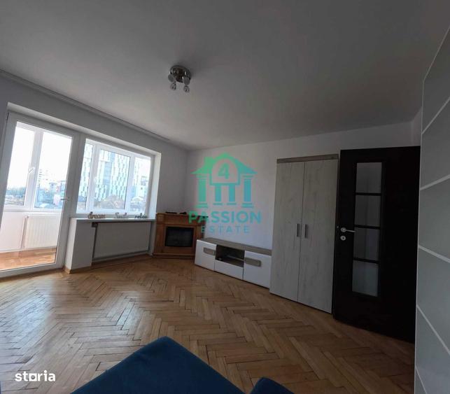 Apartament cu 2 camere decomandat în Centrul Istoric