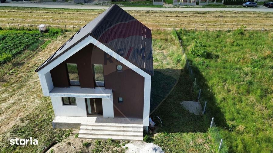 Casa / Vila cu 4 camere de vanzare Vulcan, 15 km de Brasov - 5