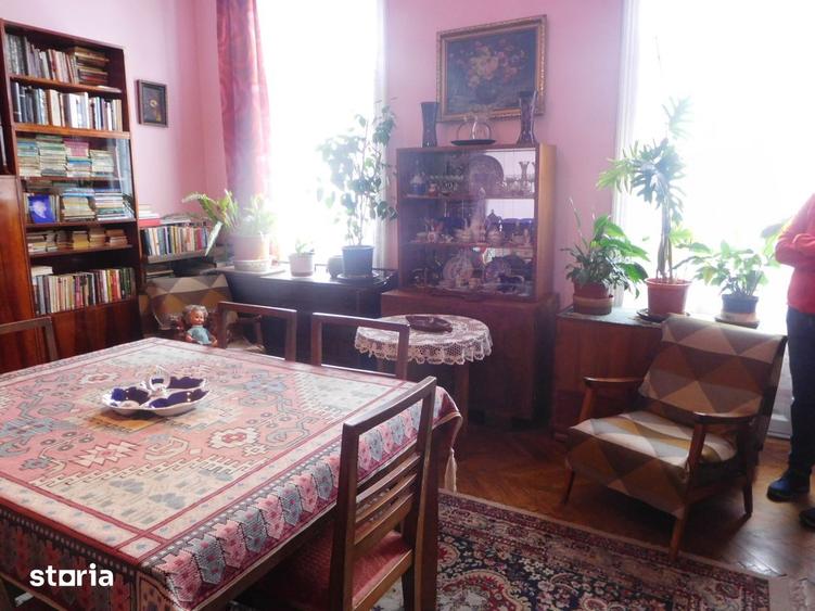 Apartament cu 4 camere în Central