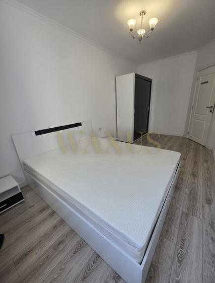 Apartament cu 3 camere semidecomandat, mobilat în Florești