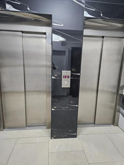 Apartament cu 2 camere decomandat în Apărătorii Patriei