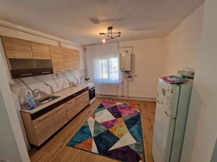 Apartament cu 2 camere decomandat în Mărăști