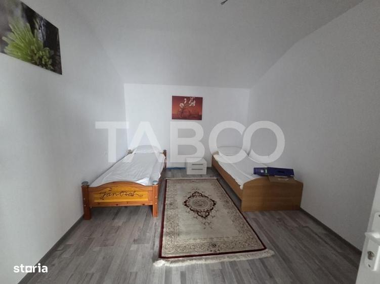 Casă cu 4 camere în Central