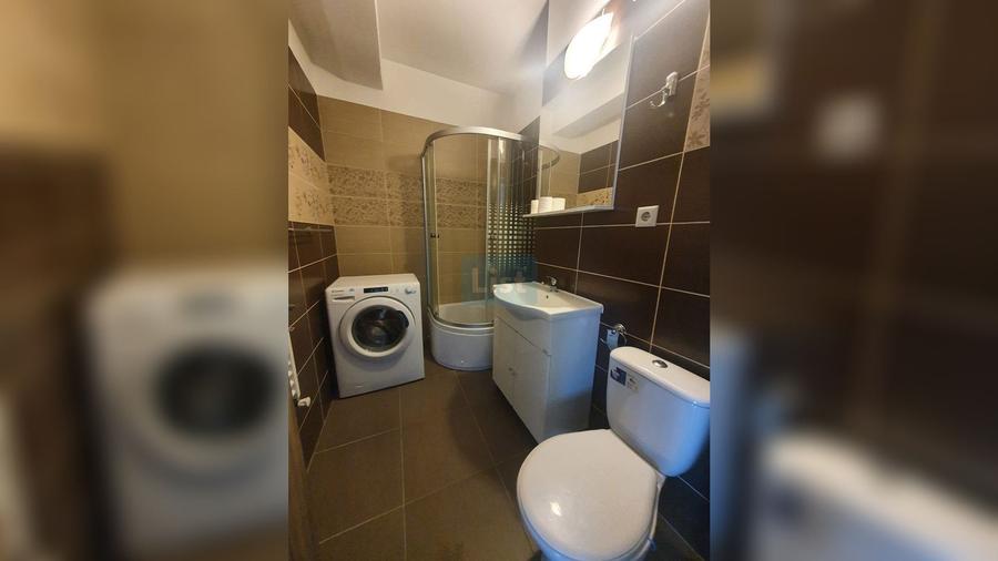 Apartament cu 3 camere semidecomandat în Iris