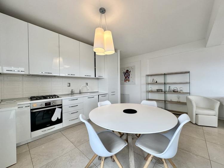 Inchiriere Apartament 2 camere, garaj, langa Grand Hotel Italia - 10