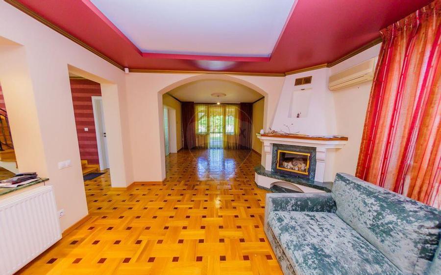 Casa cu 7 camere de vanzare la drumul principal cu 2 in... - 11