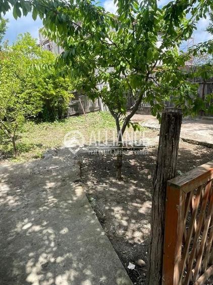 VALU LUI TRAIAN ( cod02) - Teren 677 mp cu o casa batraneasca - 4