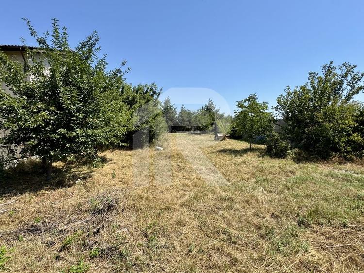 DOMNESTI , TEREN 698 MP, DESCHIDERE 17,19 MP, IMPREJMUIT CU GARD - 4